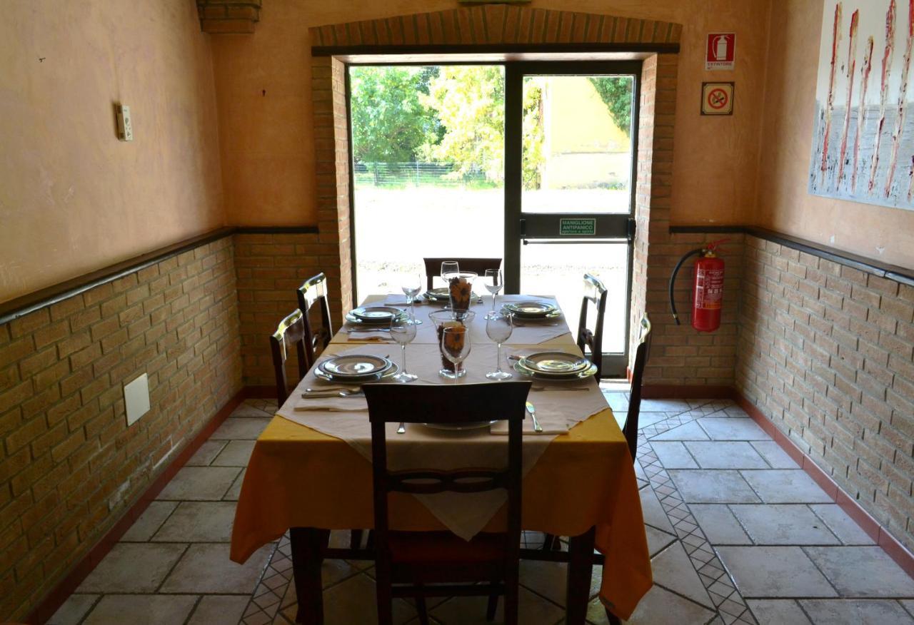 Hotel Fontana Rubiera Eksteriør bilde